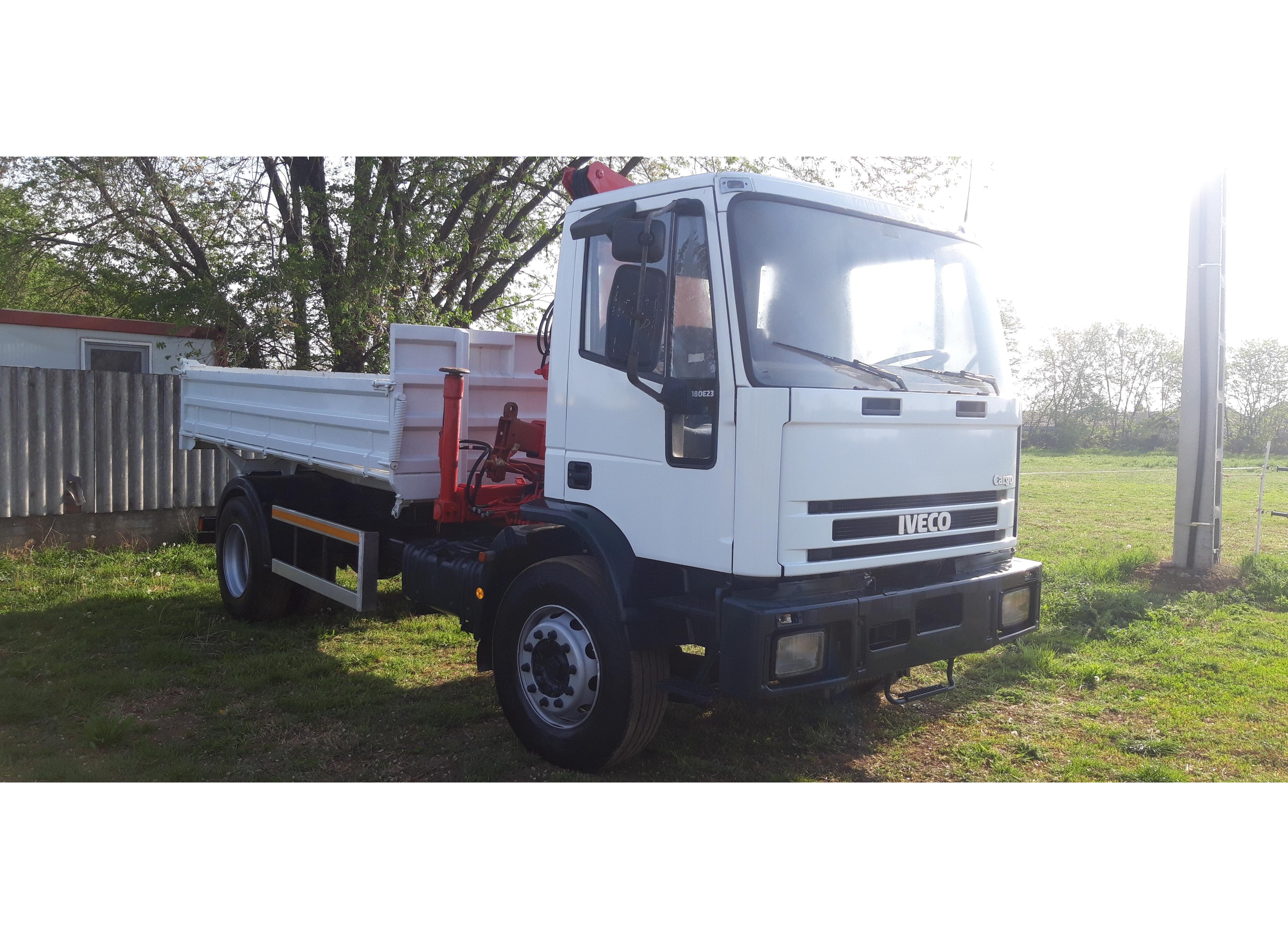 Iveco 180E230 basculabil cu macara Fassi Imaginea 2 pentru Iveco 180E230 basculabil cu macara Fassi