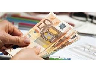 Imagine anunt „Credit rapid online – cerere simplă, aprobare rapidă, fără drumuri la sediu.”